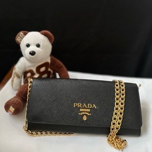 Black Cross body/wallet saffiano Prada bag. Brand new